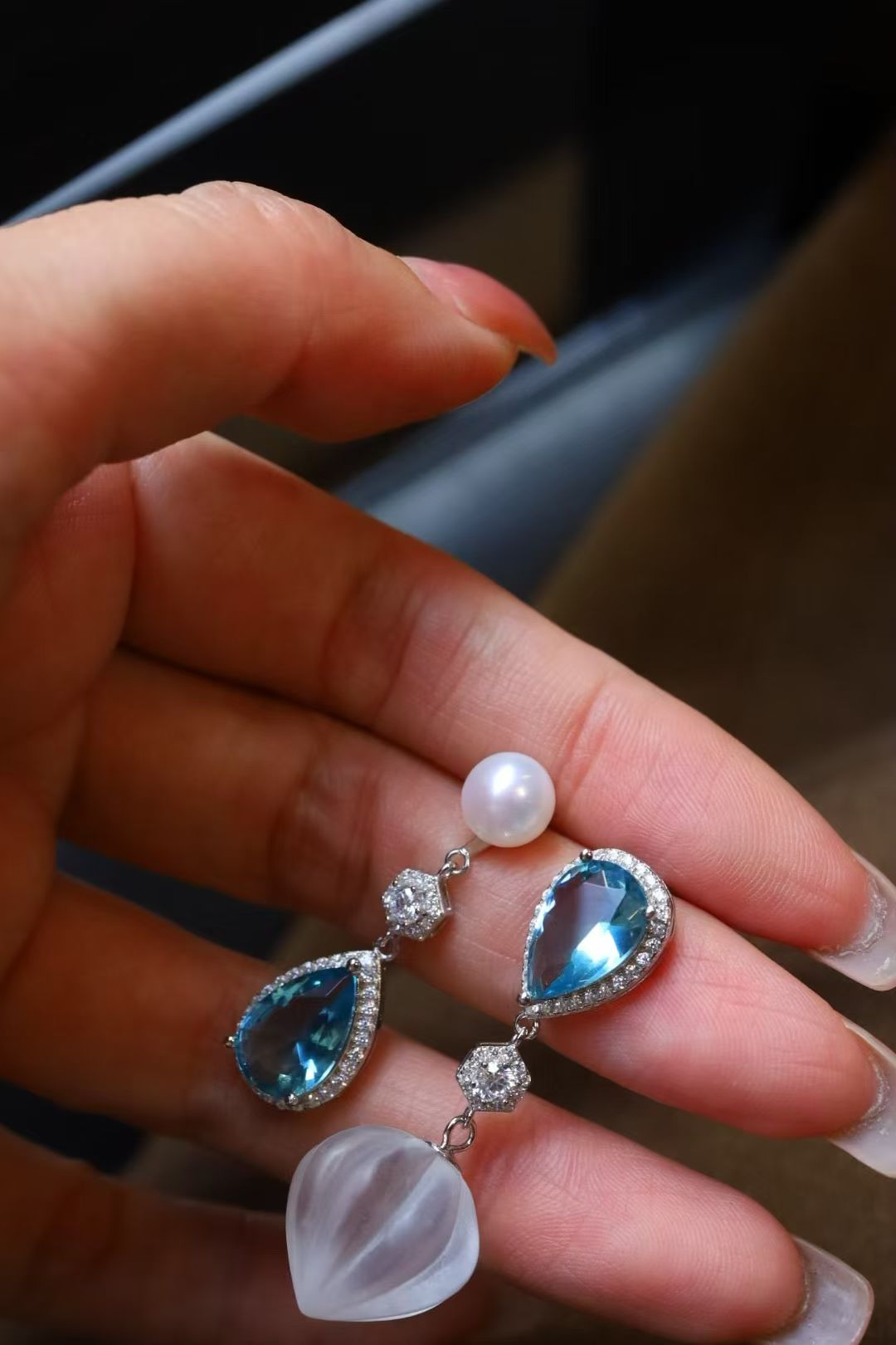 "Lunar Carvings" Duo| Jewelry-grade crystal earrings🌙