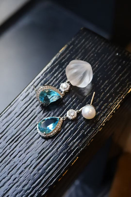 "Lunar Carvings" Duo| Jewelry-grade crystal earrings🌙